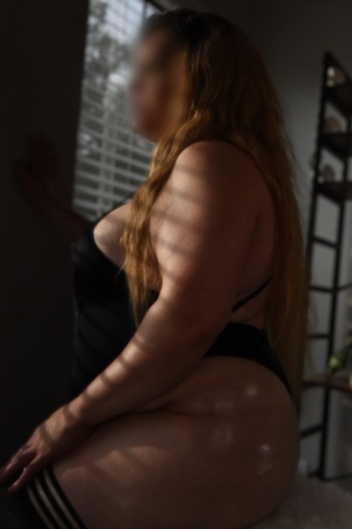 TS Nathalie Presley