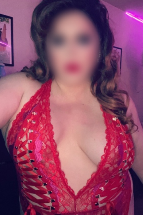 TS Nathalie Presley