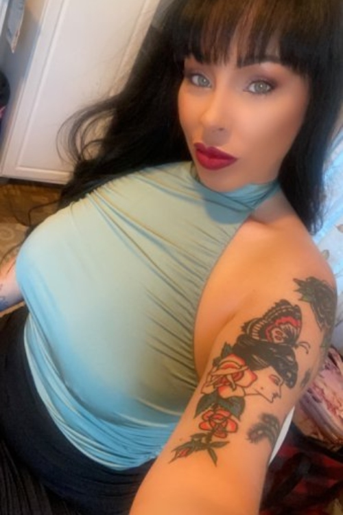 Carla L