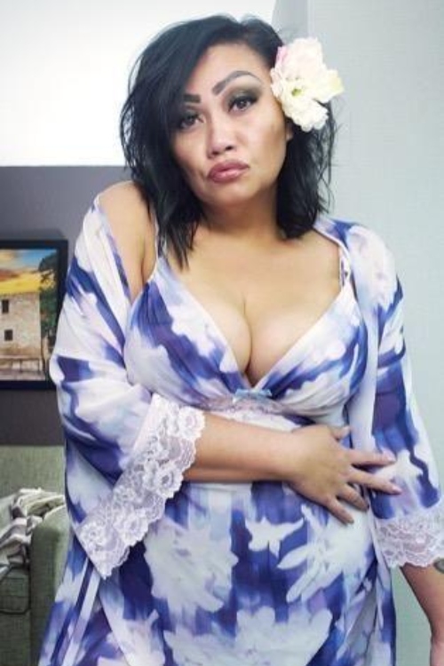 Fijian Filipina Treat