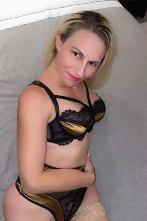 Katy Leigh