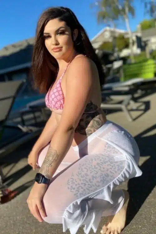 Classy Khloe