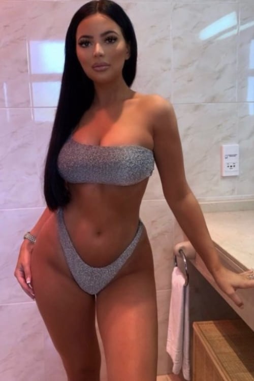 Zoe C