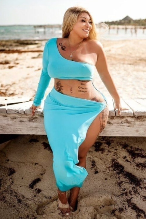 Curvy